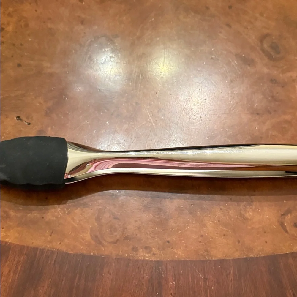 ALL CLAD Silver and black kitchen. tongs.